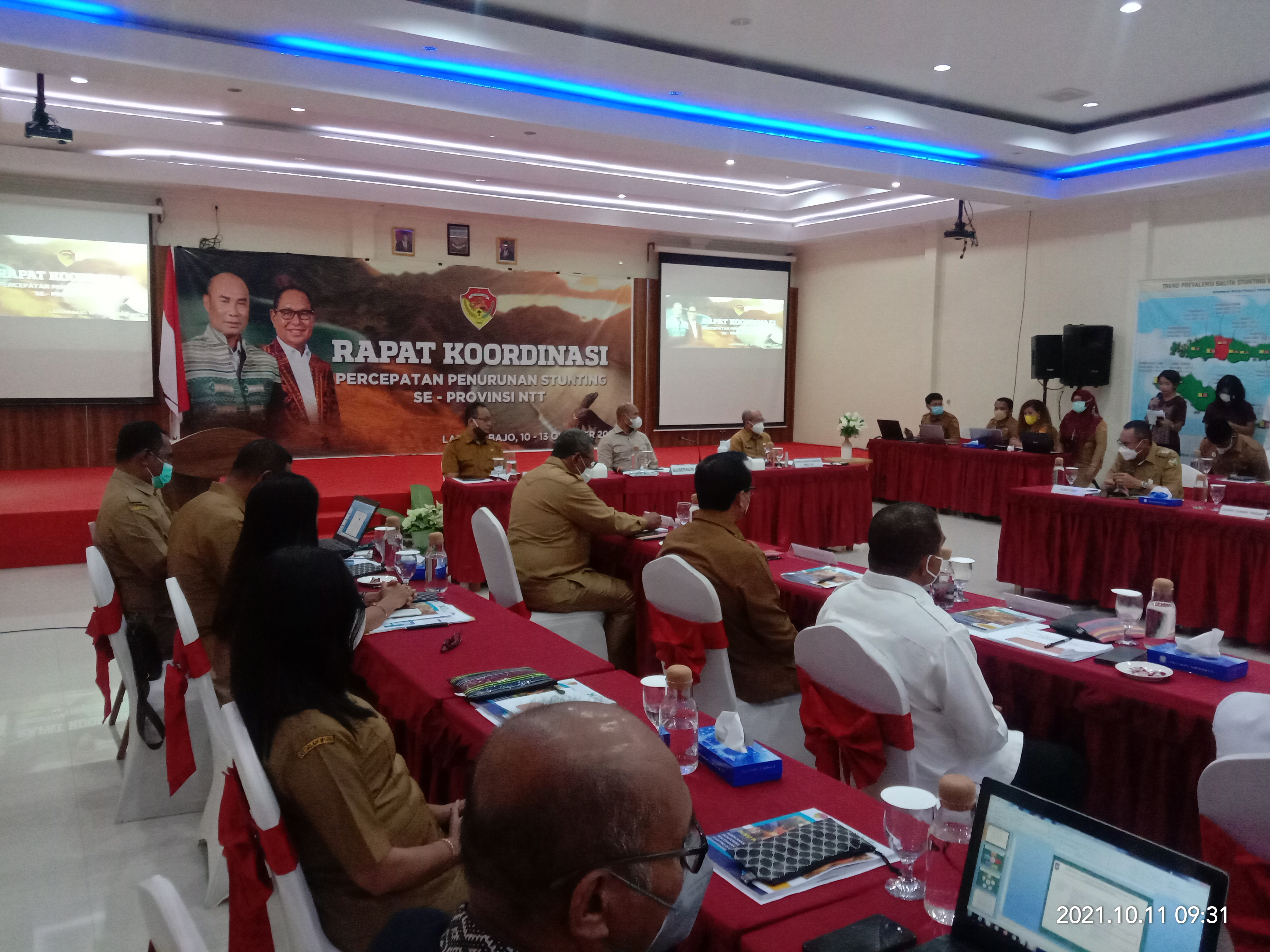 Rapat koordinasi percepatan penurunan stunting oleh para bupati/wali kota se NTT di pimpin Gubernur Victor Laiskodat di aula hotel silvia