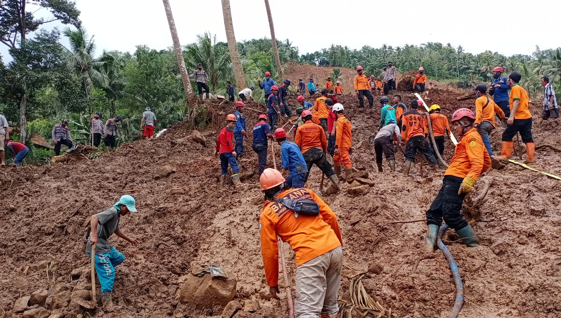 Kejadian tanah longsor di Kabupaten Kebumen, Jawa Tengah, awal 2021 lalu