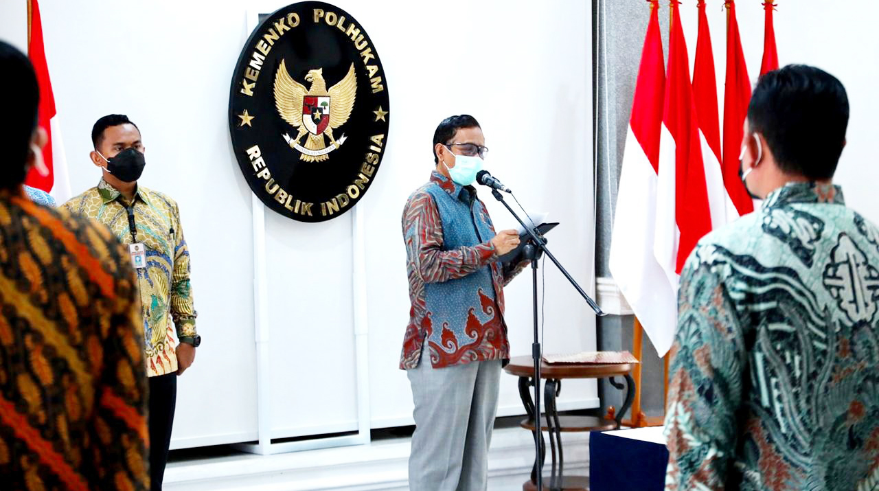 Menkopolhukam Mahfud MD memberikan arahan kepada Satgas BLBI