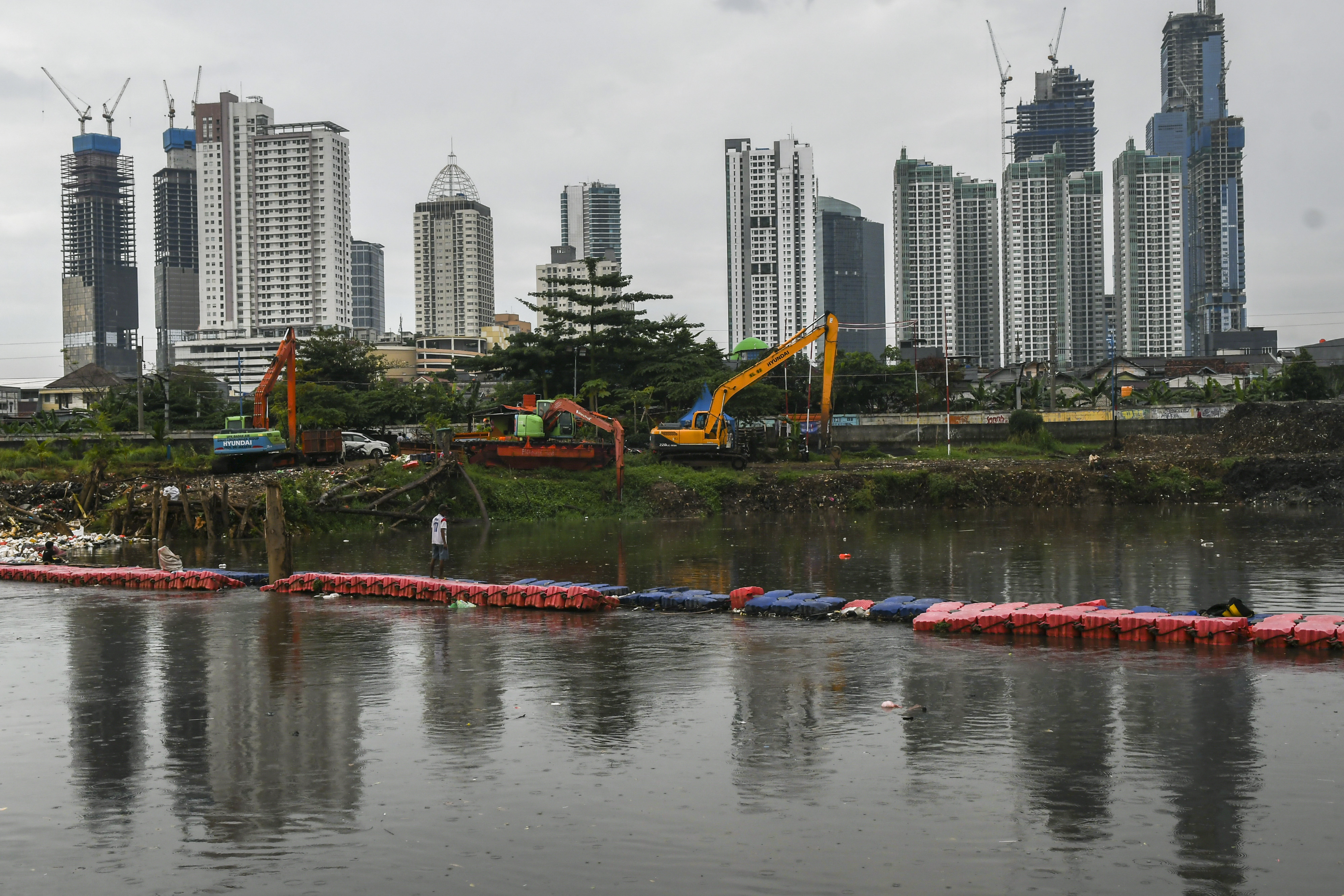 Suasana latar gedung perkantoran di Jakarta