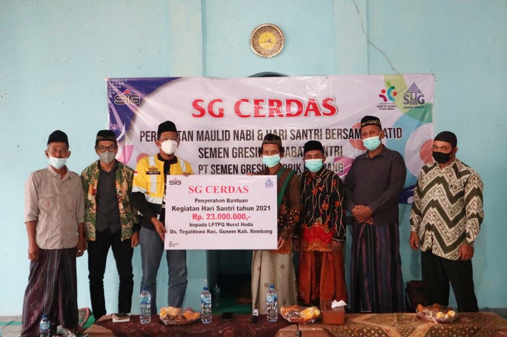 PT Semen Gresik menggelar istighoisah dan Maulid Nabi sekaligus,di Rembang, Jateng, Rabu (20/10)