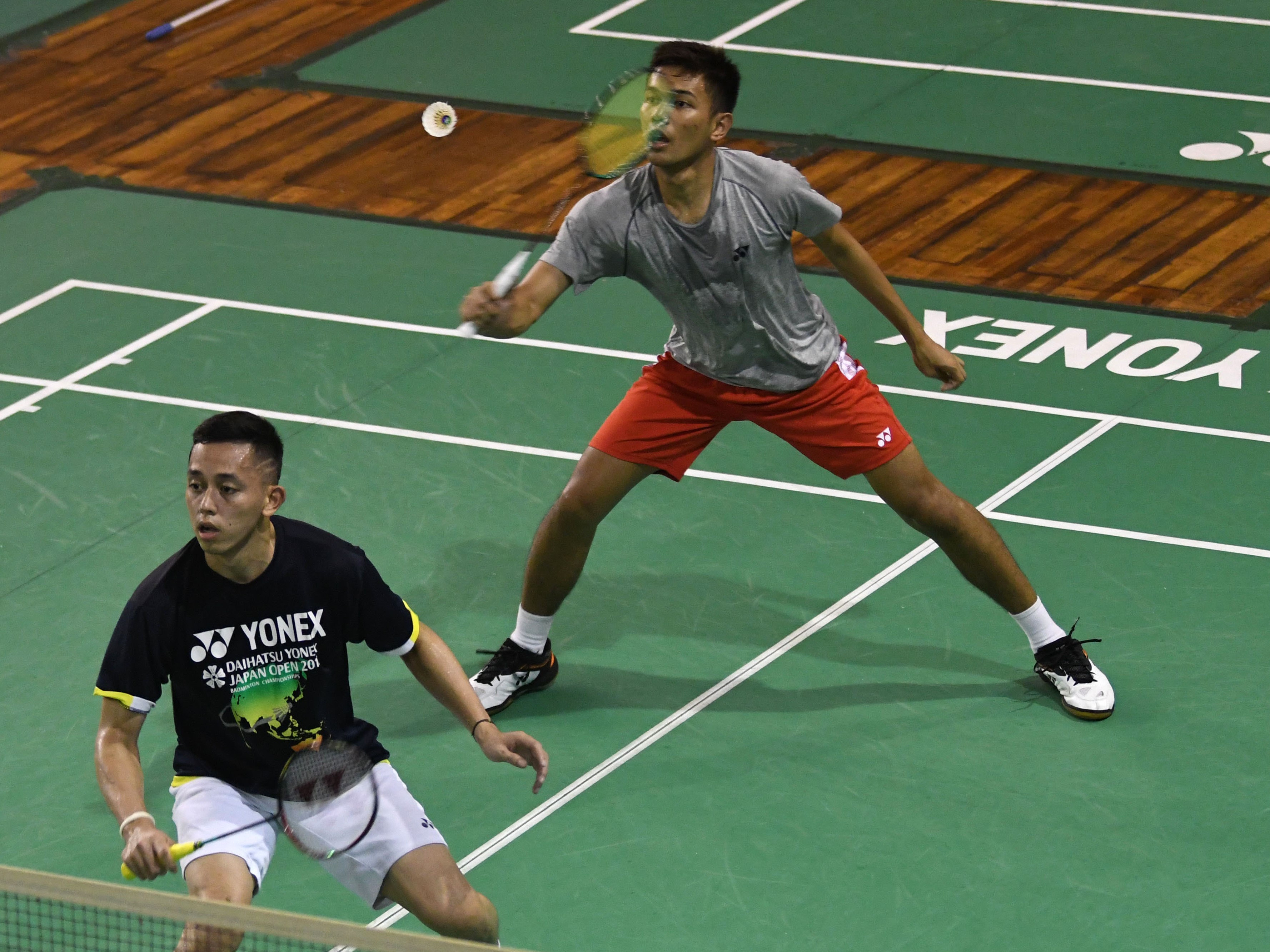 Pebulu tangkis ganda putra Fajar Alfian (kanan) dan Muhammad Rian Ardianto.