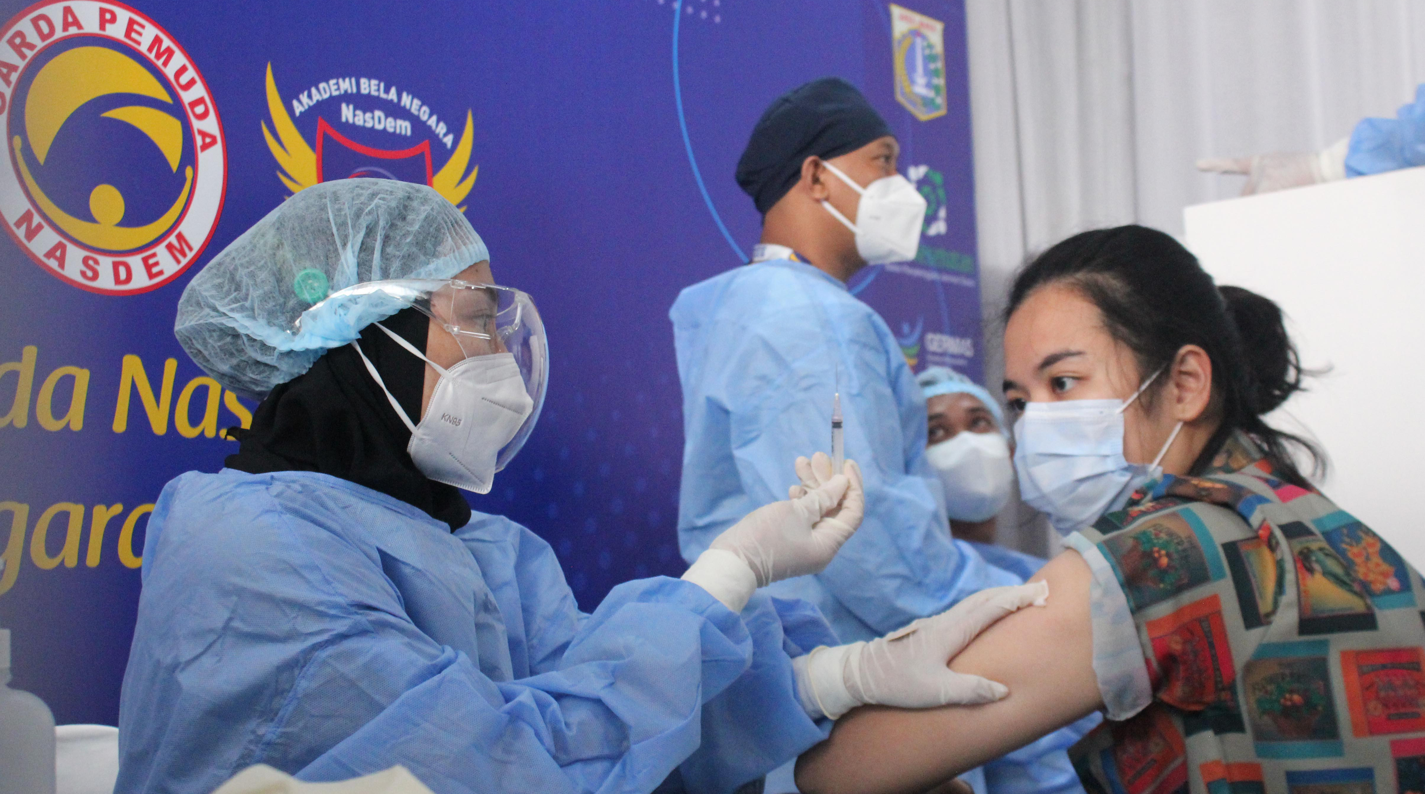 Vaksinasi yang digencarkan oleh Partai NasDem