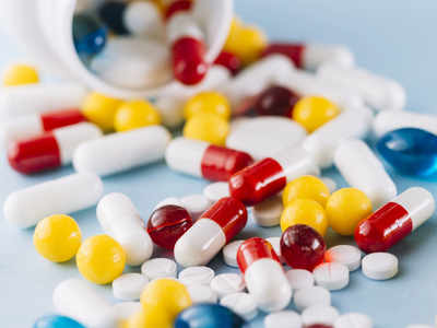 Badan POM mengungkapkan tidak ada obat yang 100% aman untuk dikonsumsi masyarakat. 