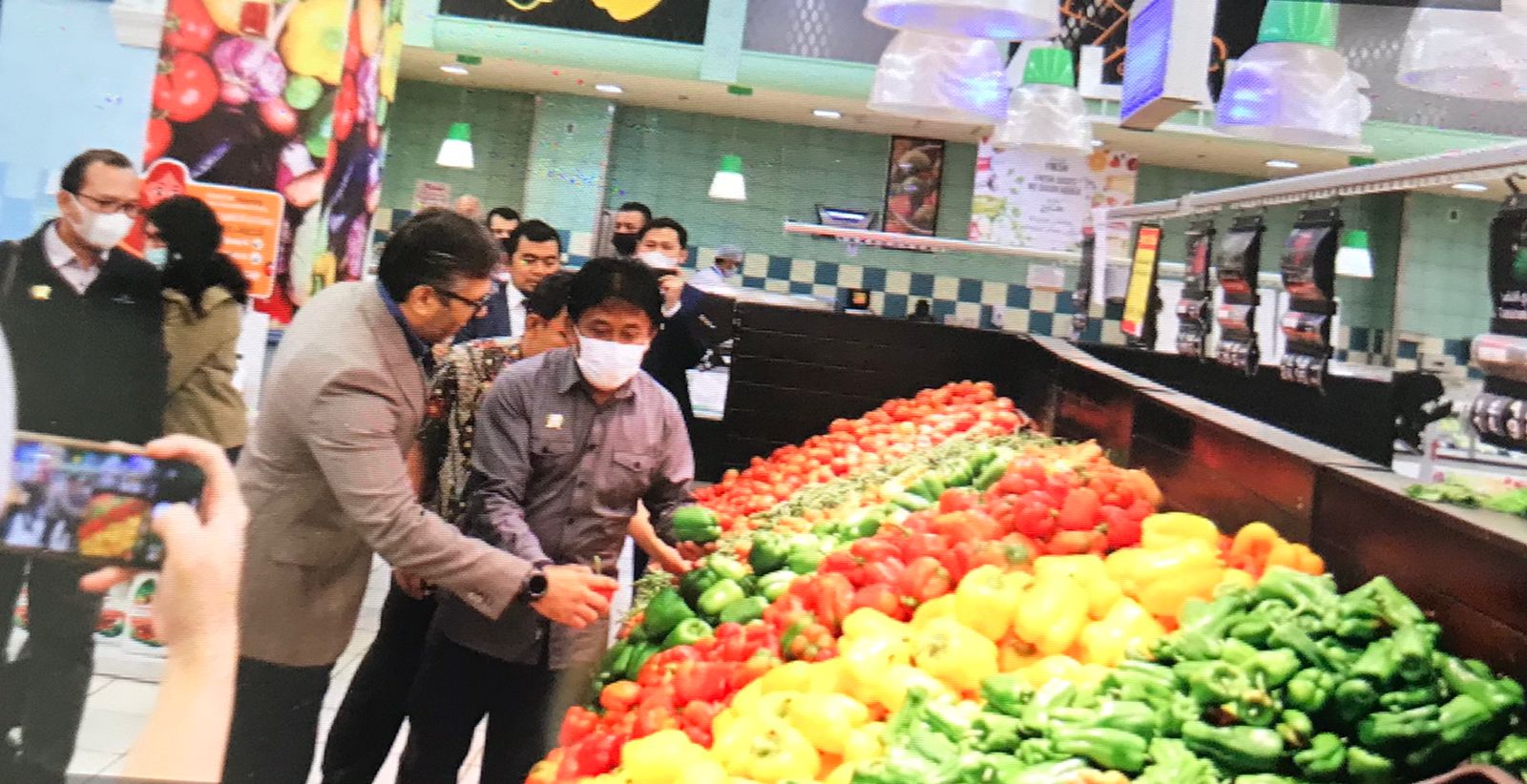 Kepala Badan Karantina Pertanian, Bambang sambangi  jaringan ritel raksasa milik Uni Emirat Arab di Kairo, Mesir, Pasar Modern Lulu.