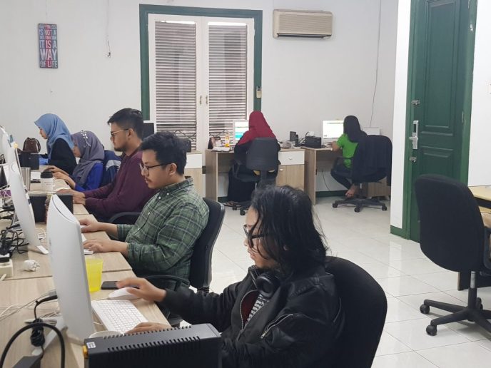 Suasana kantor Alveo. Foto diambil sebelum pandemi Covid-19.
