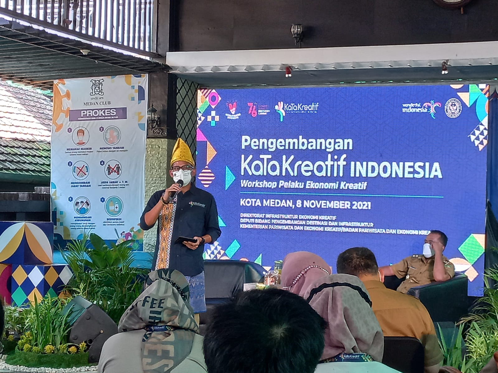 Menparekraf Sandiaga Uno memberi pemaparan dalam workshop Pengembangan KaTa Kreatif Indonesia di Kota Medan, Sumut. 