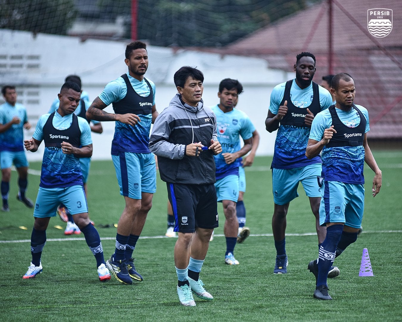 Para pemain Persib berlatih menjelang bergulirnya Seri 3 Liga 1.