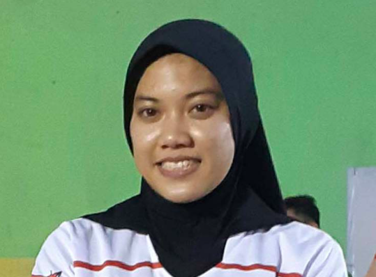 Atlet Voli Duduk, Nina Gusmita. 