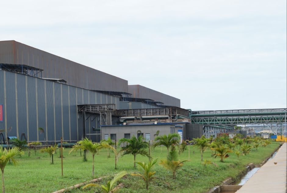 Gedung milik PT Obsidian Stainless Steel (OSS) yang berada di Morosi, Kabupaten Konawe, Sulawesi Tenggara. 