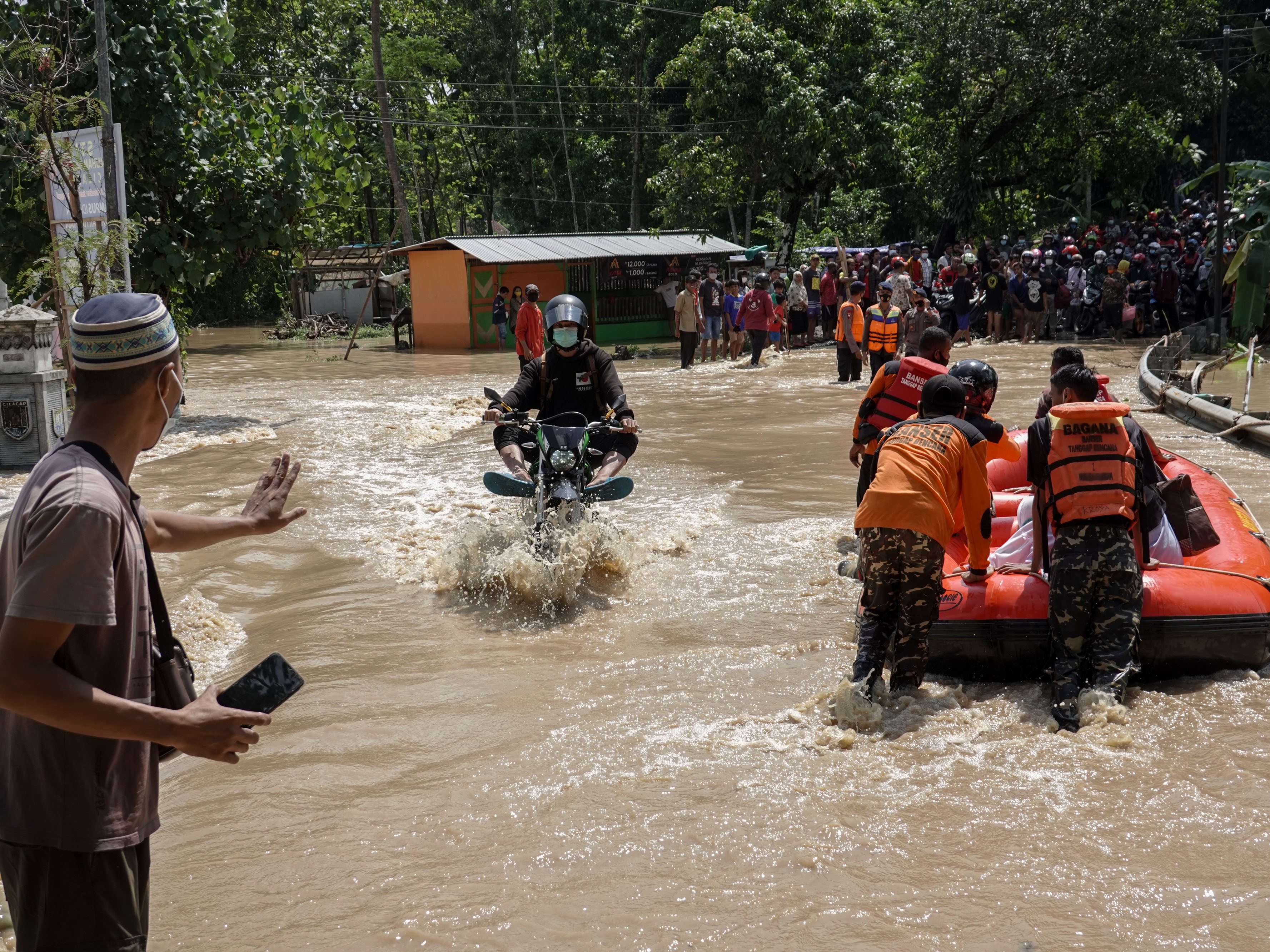 Banjir Landa Cilacap Dipicu Curah Hujan Tinggi