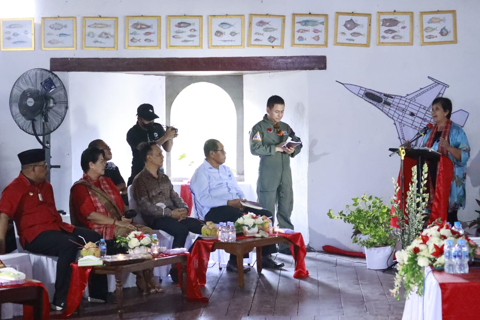 Wakil Ketua MPR RI Lestari Moerdijat berbicara dalam bedah buku di Ambon, Maluku