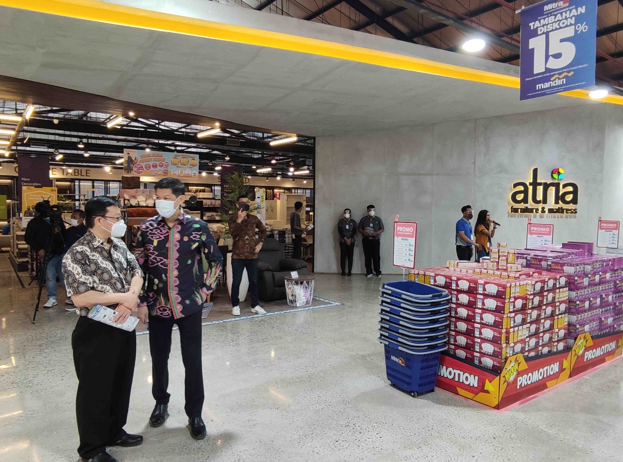 Superstore Mitra 10 di Tegal.