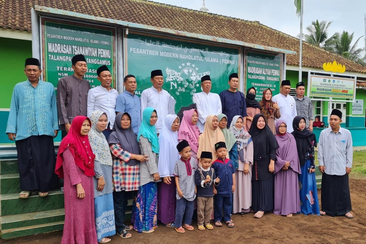 Keluarga keturunan pendiri Nahdlatul Ulama di Lampung menggelar doa bersama. 