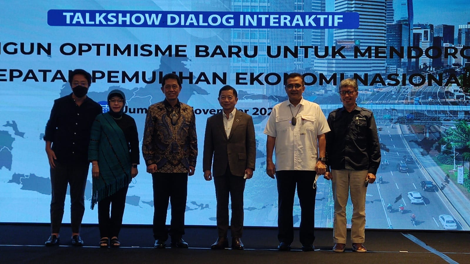 Dialog Interaktif “Sinergi Untuk Membangun Optimisme Baru Guna Mendorong Percepatan Pemulihan Ekonomi Nasional”, Jumat (26/11).