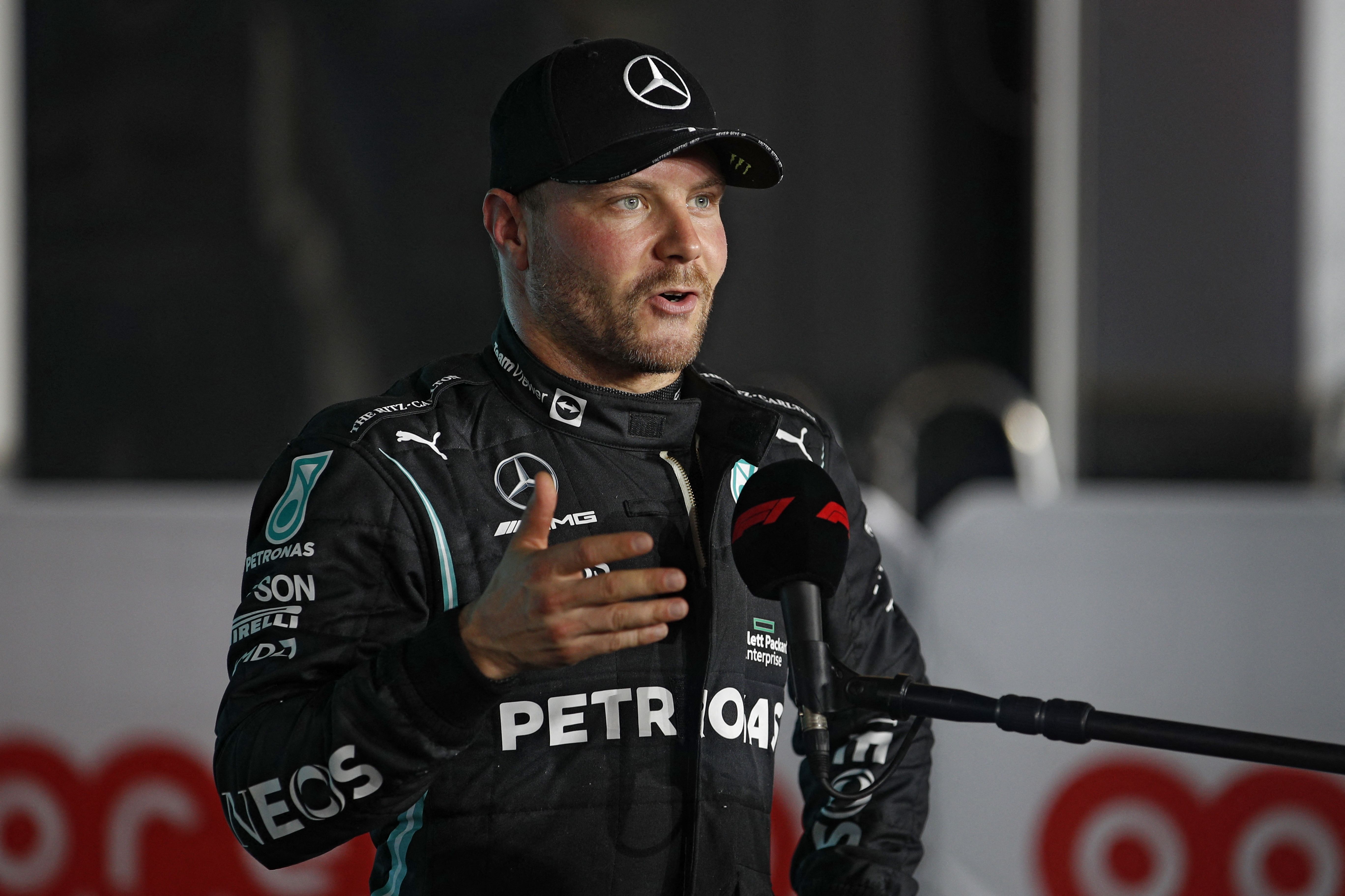 Mantan pembalap tim Marcedes Valtteri Bottas telah meneken kontrak dengan tim Alfa Romeo.