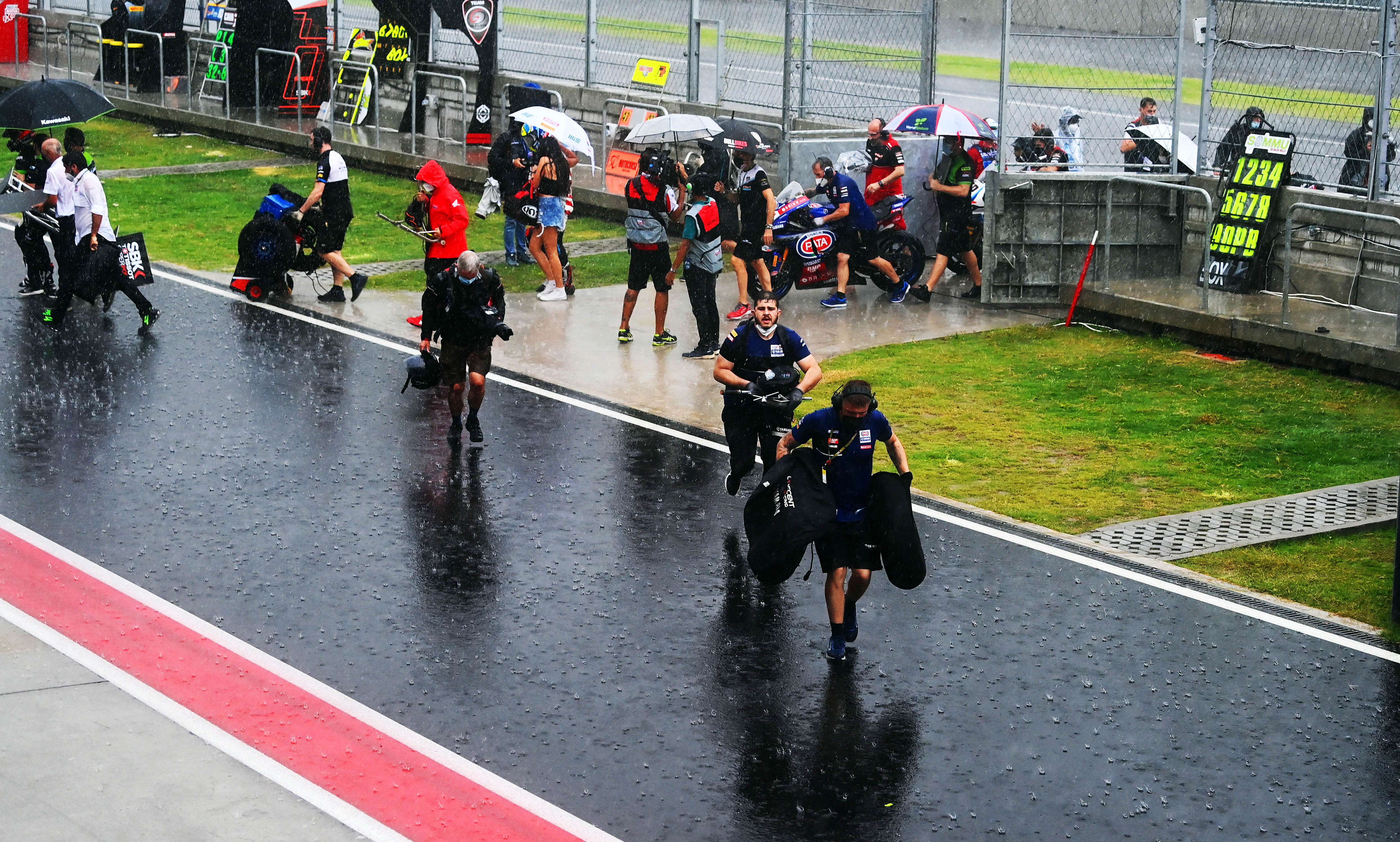 Arena World Superbike Mandalika Sudah Bersih Genangan dan Lumpur