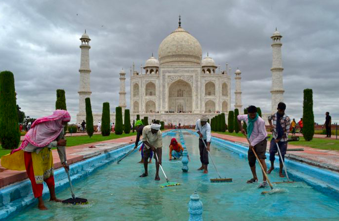 India Sambut Kembali Wisatawan Asing dengan Penerbangan Komersial