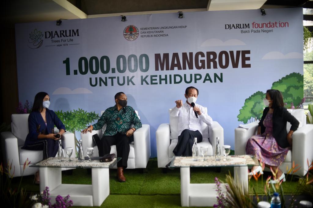 Konferensi pers 'Satu Juta Mangrove Untuk Kehidupan' pada Kamis (18/11).