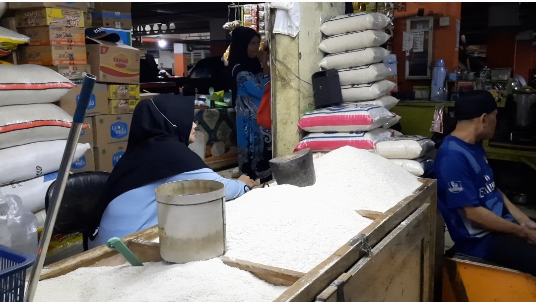 Pedagang beras di Pasart Cipanas