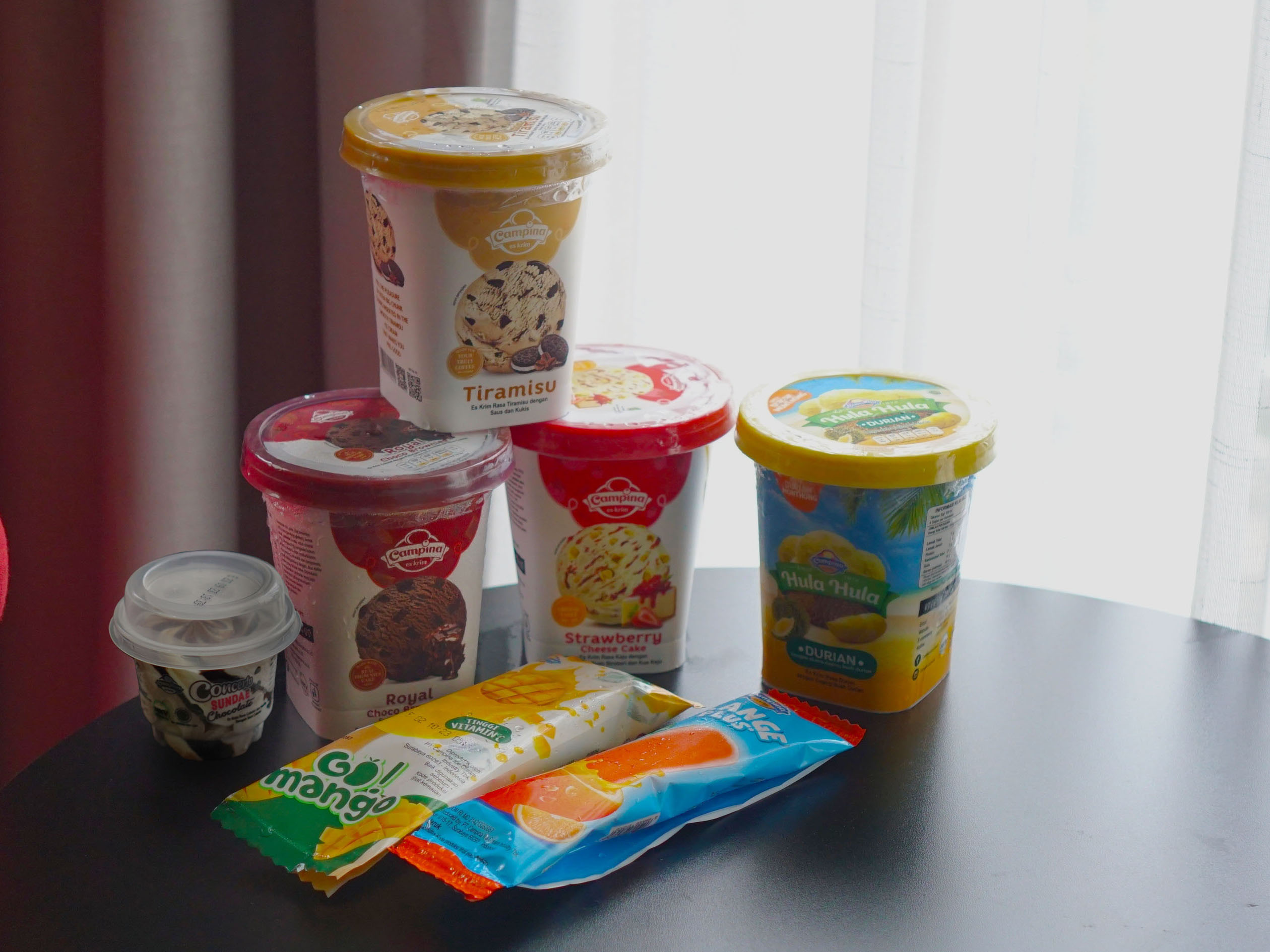 Perusahaan es krim dalam negeri, Campina, meluncurkan berbagai varian baru.