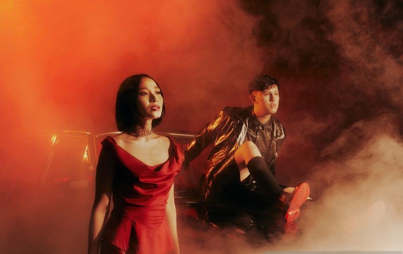 Duo musik Soundwave yang digawangi oleh Jevin Julian dan Rinni Wulandari 