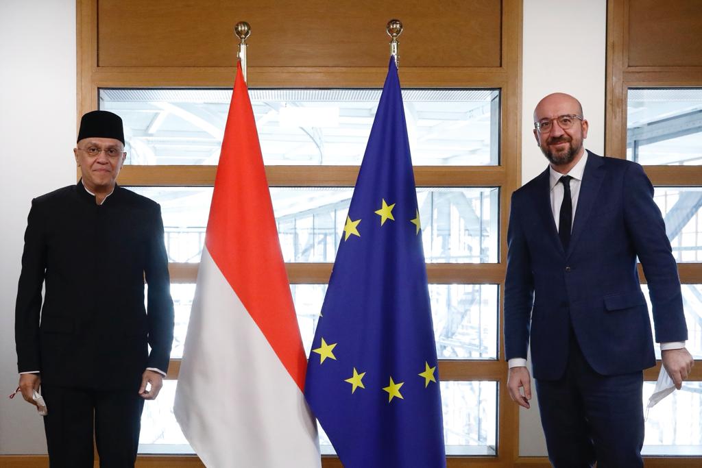 Dubes RI Andri Hadi bertemu Presiden Dewan Eropa Charles Michel saat penyerahan Surat Kepercayaan pada 11 Feb 2021. 