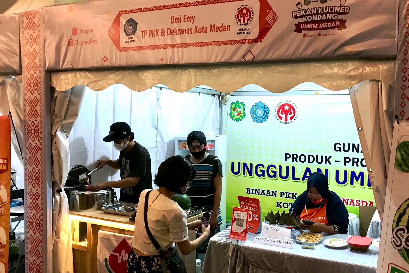 Bisnis Umi Emmy, Dimulai dengan Ide Sederhana dan tak Goyah Melalui Pandemi