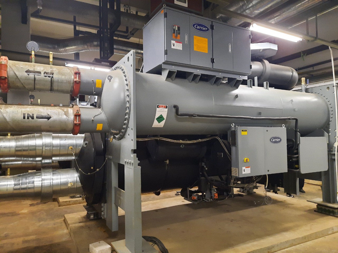 Refrigeran dengan nilai global-warming-potential (GWP) 1 (GWP CO2=1) yang tidak menyebabkan penipisan lapisan ozon.