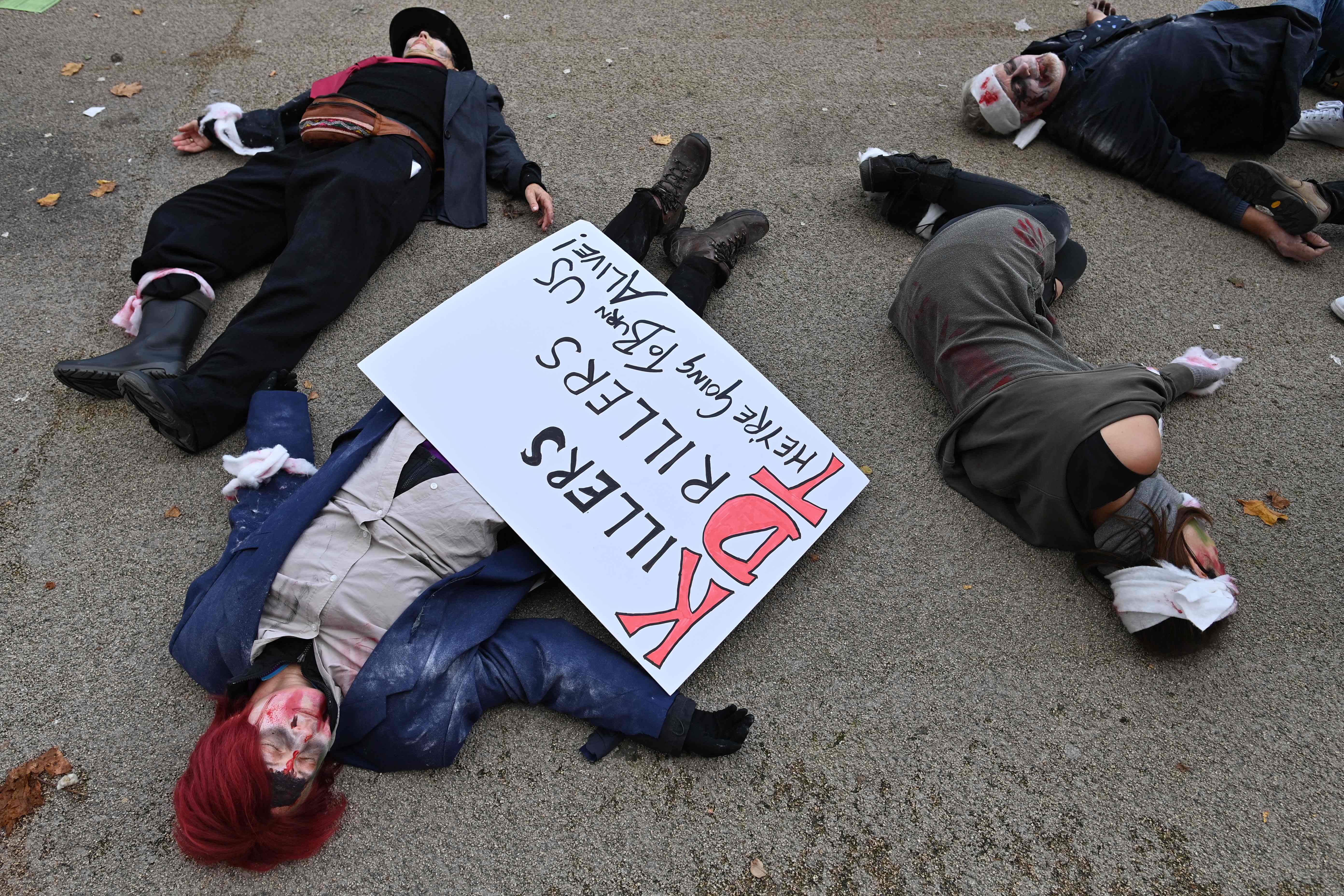 COP26: Sekitar 100.000 Demonstran di Glasgow Tuntut Aksi Iklim yang Lebih Cepat