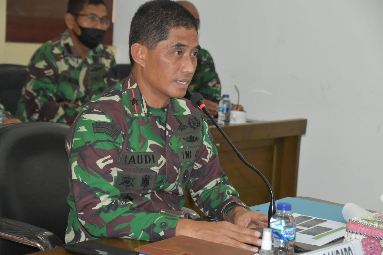 Komandan Korem 044/Gapo, Brigjen TNI M Naudi Nurdika saat rapat evaluasi serbuan vaksin TNI di Sumsel, Senin (15/11).