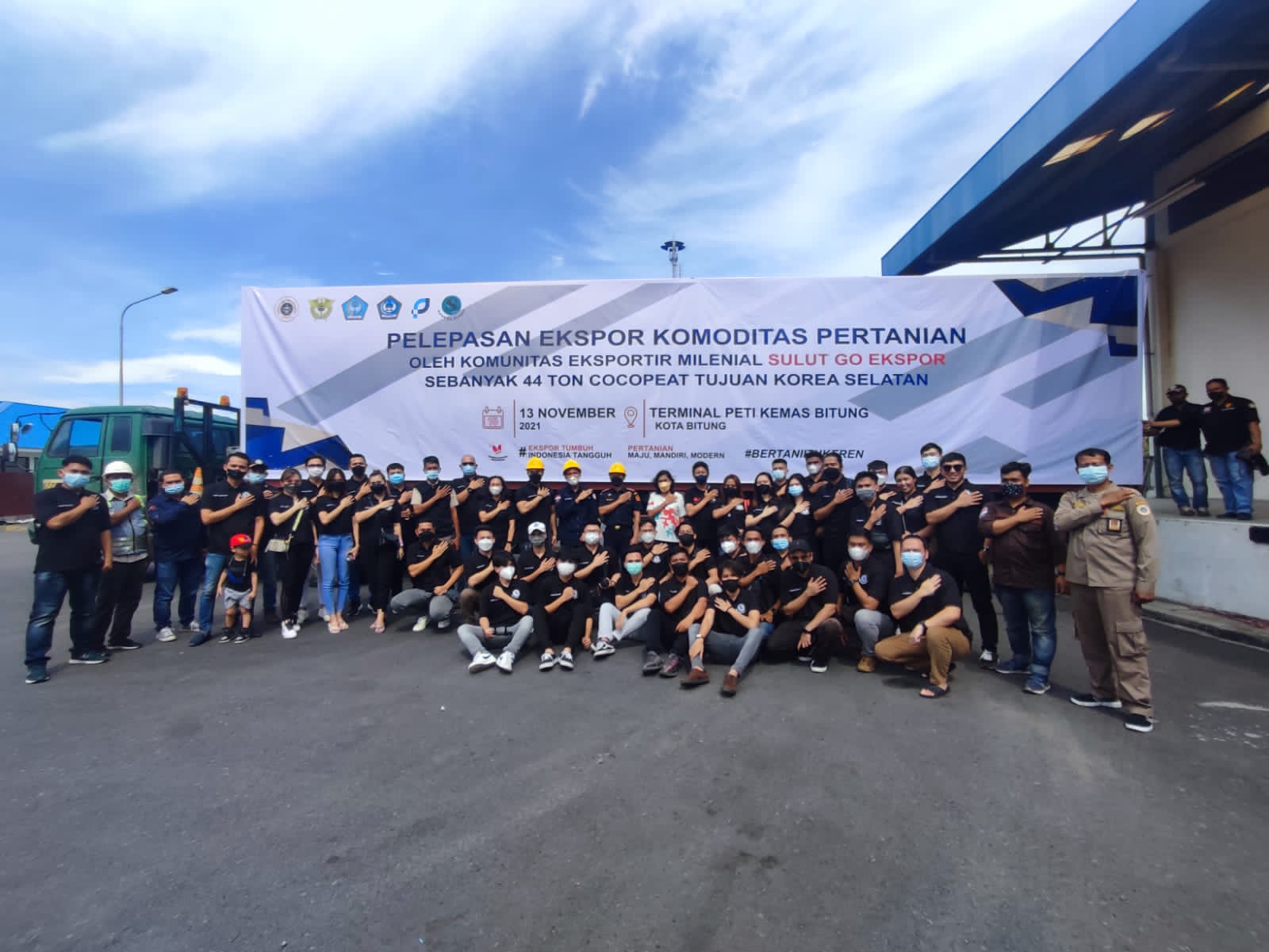 Pelepasan Ekspor Komoditas Pertanian di Terminal Peti Kemas, Bitung, Sulawesi Utara.