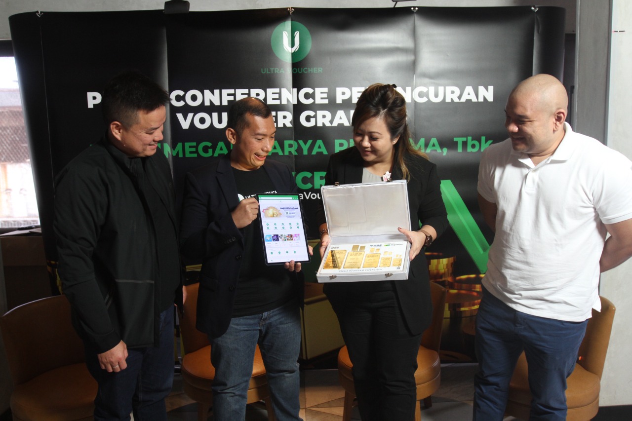 Berkolaborasi Hadirkan Voucher Gramasi Emas