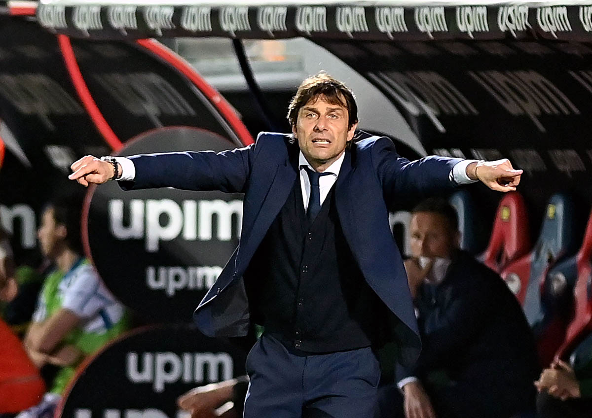 Pelatih Tottenham Hotspur Antonio Conte 