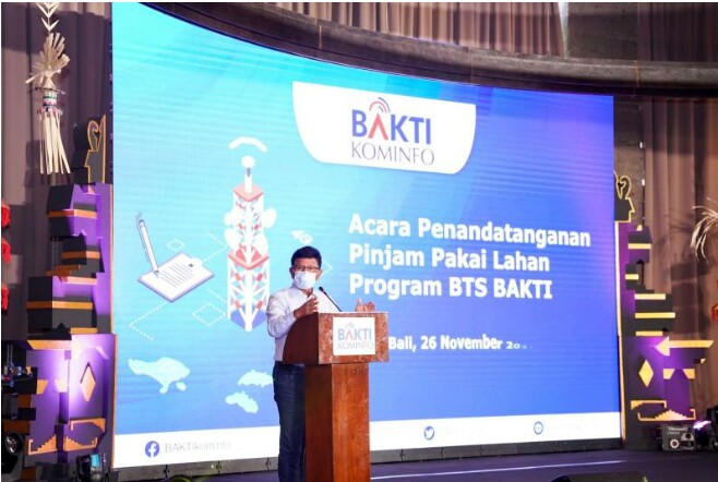Menkominfo Johnny G Plate di acara penandatanganan pinjam pakai lahan program BTS BAKTI