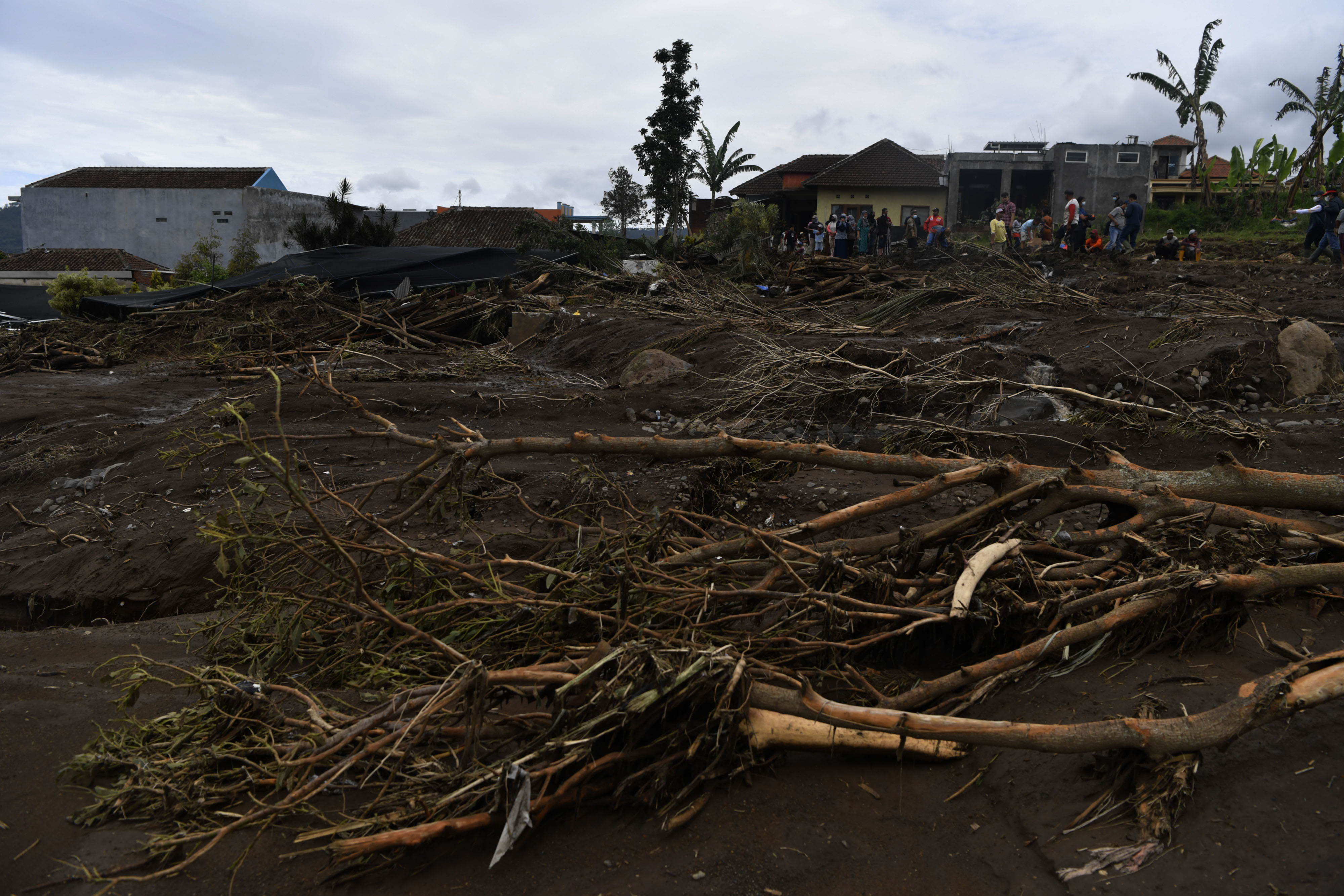 Dampak banjir bandang di Bulukerto, Bqtu, Jawa Timur