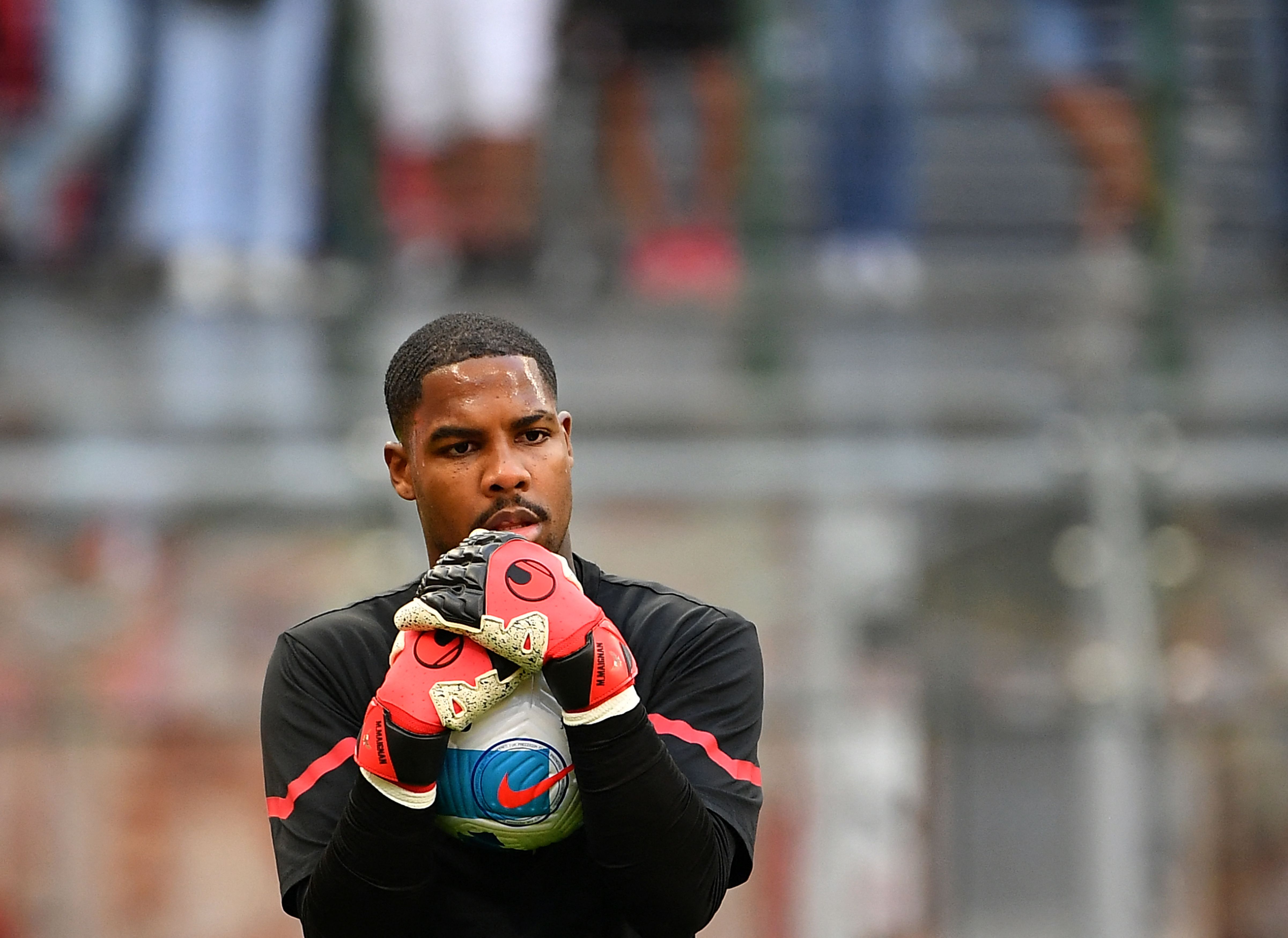 Penjaga gawnag AC Milan Mike Maignan