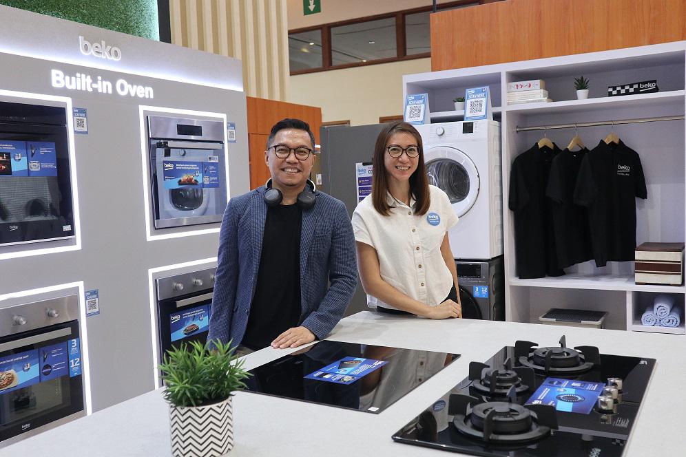 Ren Katili, Arsitek Bersama Arlisa Ardhiani, Marketing Manager Beko Indonesia pada kegiatan Tren Desain Rumah Paska Pandemi Bersama Beko.