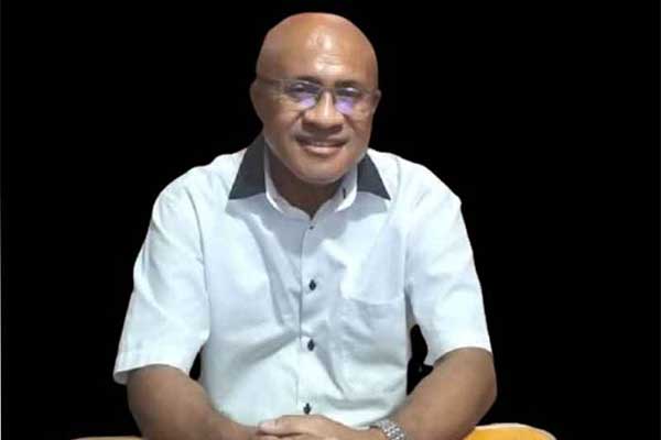 Frans Maniagasi Pengamat politik lokal Papua