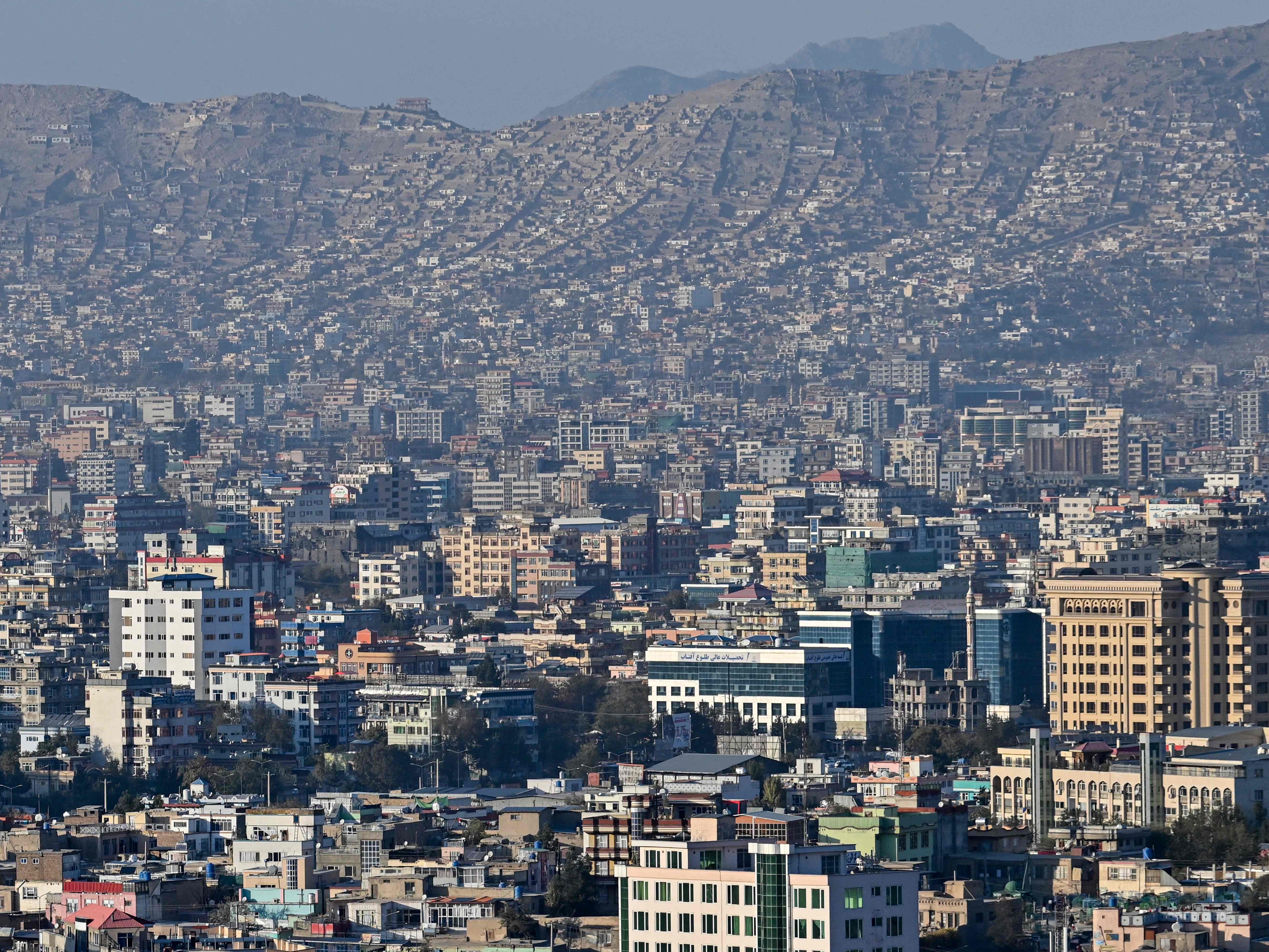 Pemandangan umum kota Kabul pada 1 November 2021.