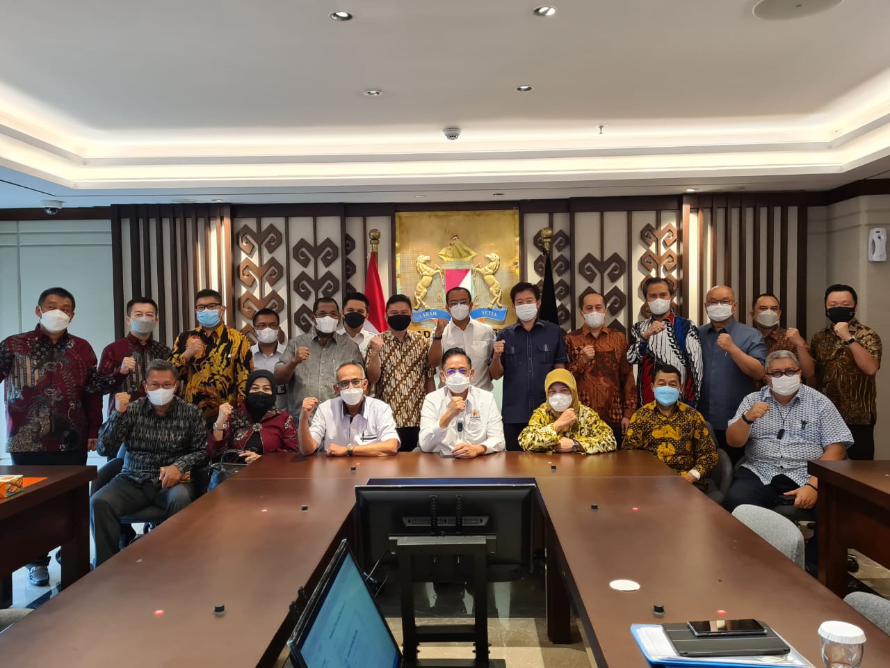 Acara dengar pendapat dengan KADIN Indonesia, Aliansi 14 Asosiasi dan APRINDO di Gedung KADIN, Kuningan, Jakarta.