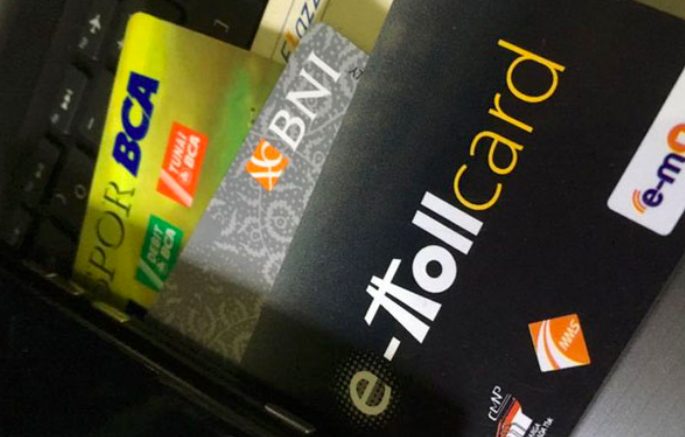 ilustrasi uang elektronik dan alternatif sarana kanal bayar 