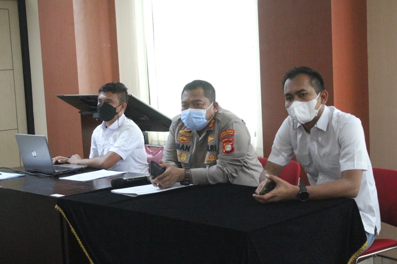 Polres Tangsel merilis kasus pencurian ponsel