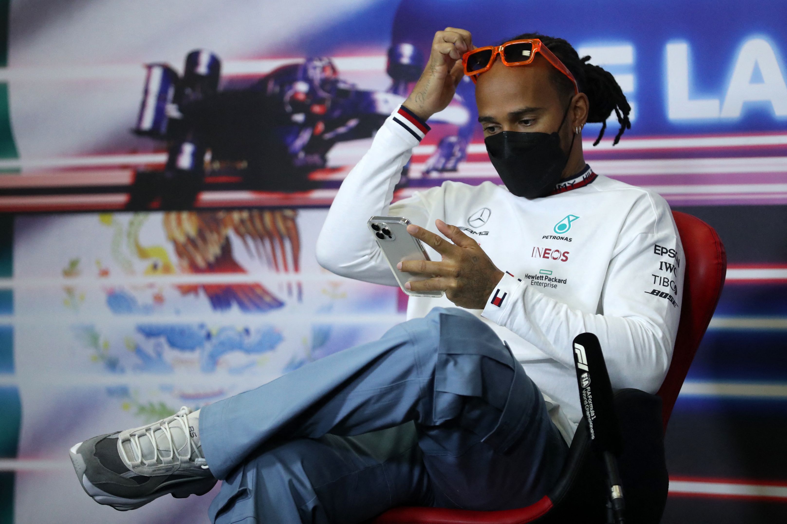 Pembalap Mercedes Lewis Hamilton
