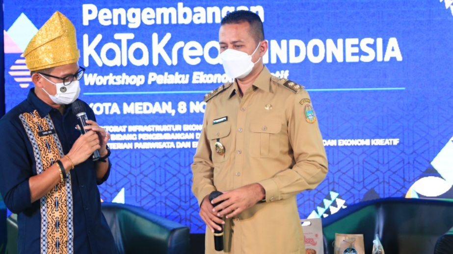 Menteri Pariwisata dan Ekonomi Kreatif Sandiaga Salahuddin Uno dan Wakil Gubernur Sumatra Utara Musa Rajekshah