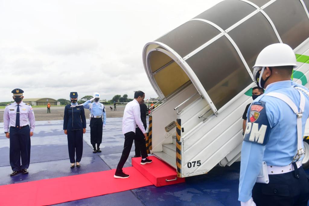 Presiden Joko Widodo bertolak dari Bandara Halim Perdanakusuma menuju Sulawesi Selatan