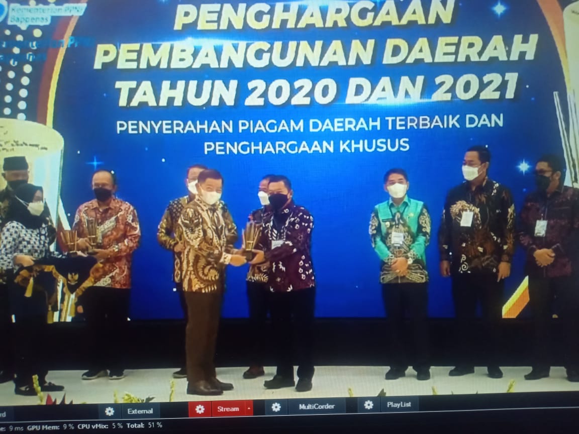 Pemberian penghargaan PPD 2021 dsri Kementerian PPN/Bappenas