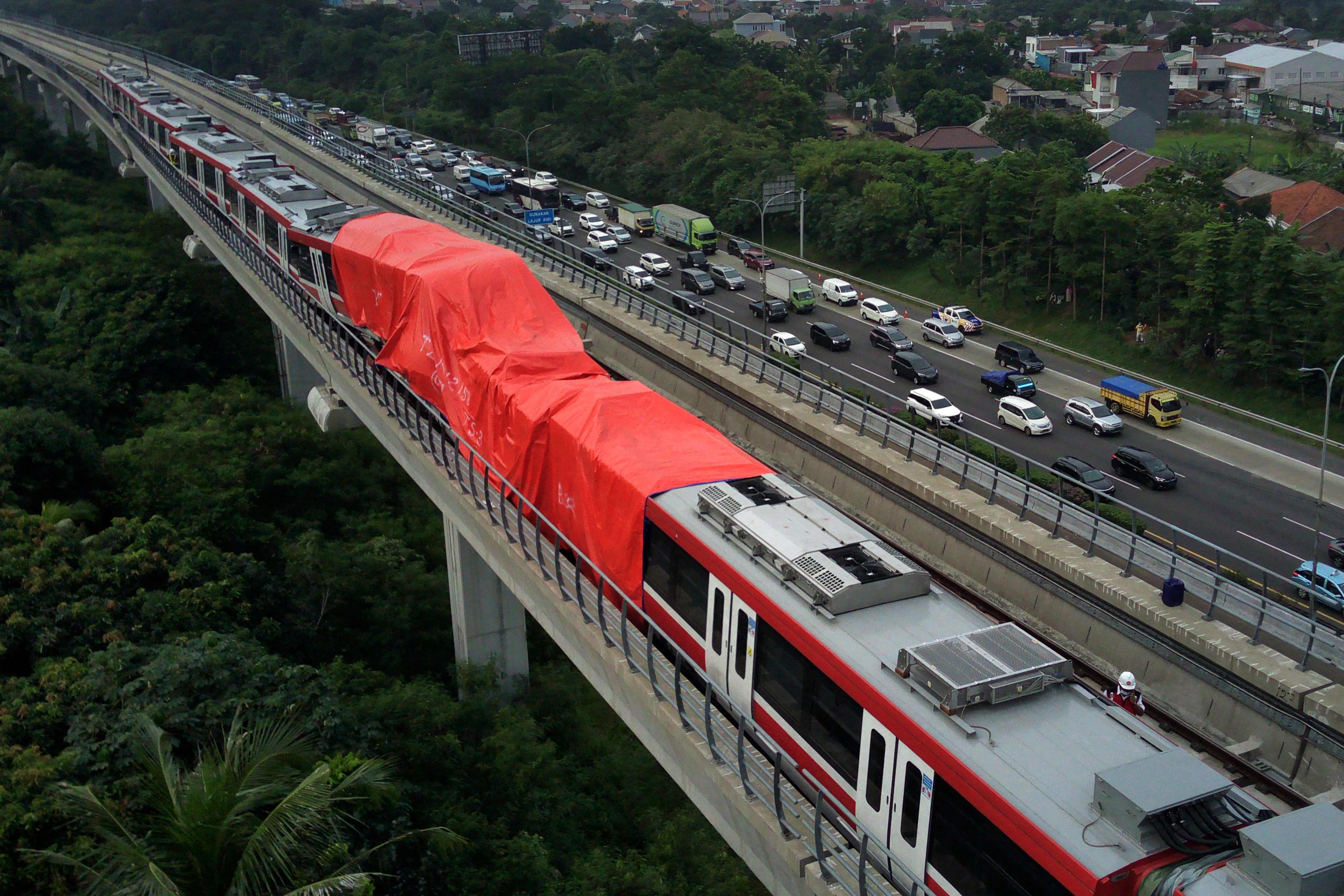Kecelakaan LRT