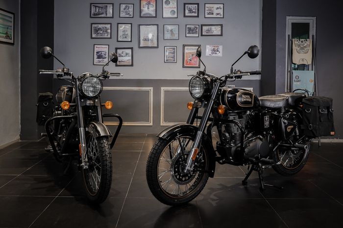 Royal Enfield Classic 500 Tribute Black Limited Edition. 