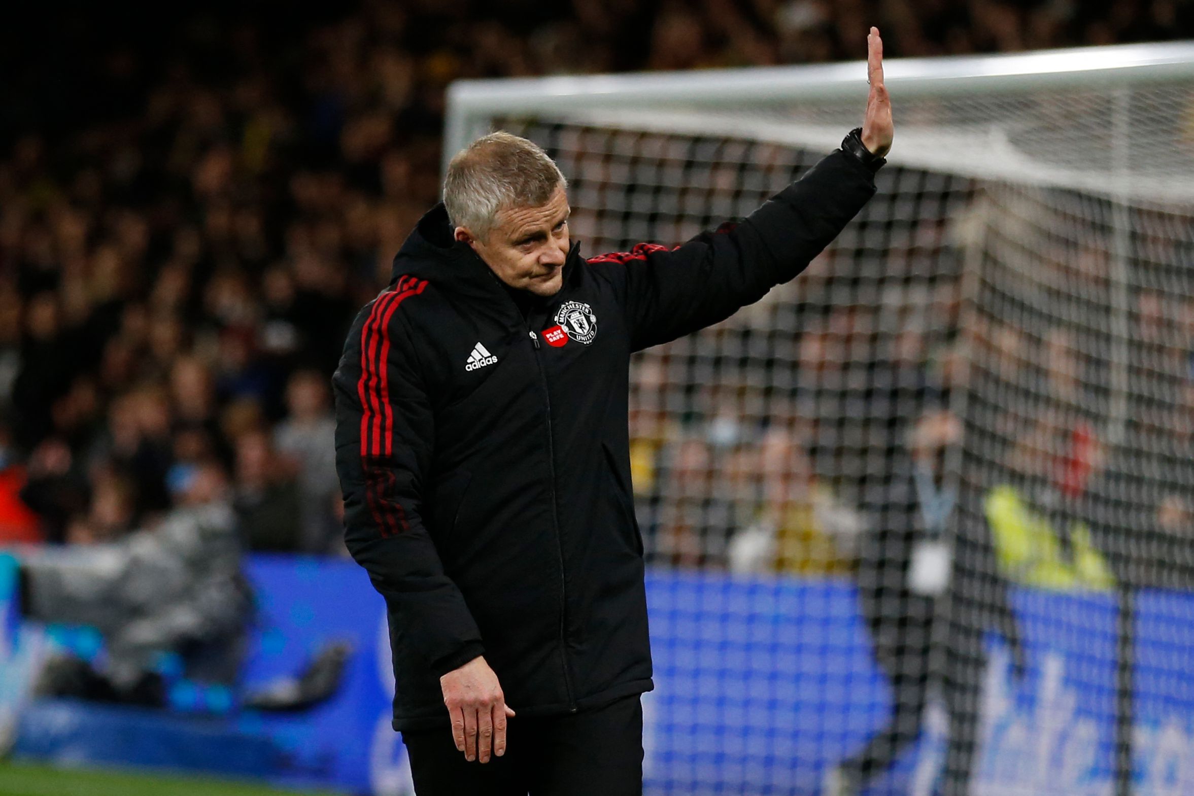 Pelatih Manchester United Ole Gunnar Solskjaer diambang pemecatan setelah tim asuhannya kalah 1-4 dari Watford.